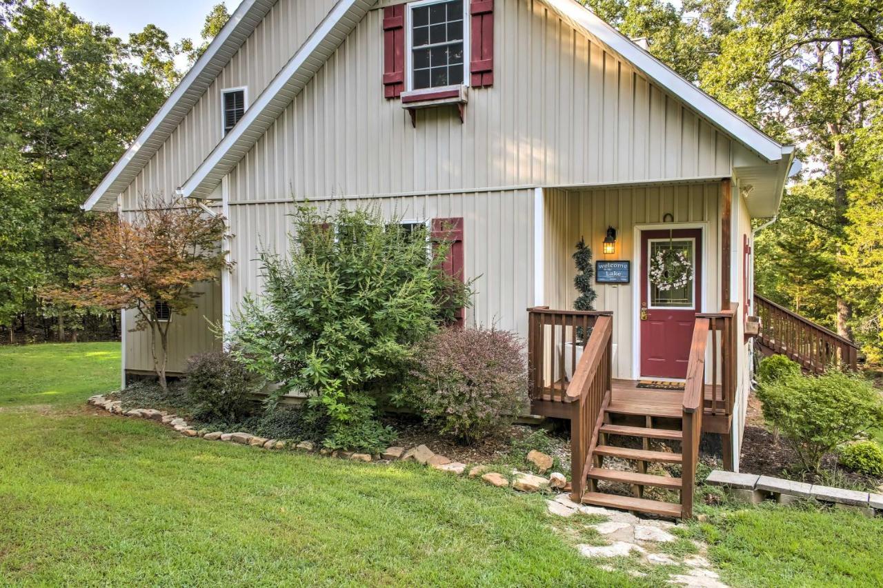 Lakefront Blue Eye Cottage With Hot Tub And Fire Pit! Luaran gambar